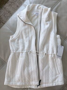 Women's White Cable-Knit Zip Vest